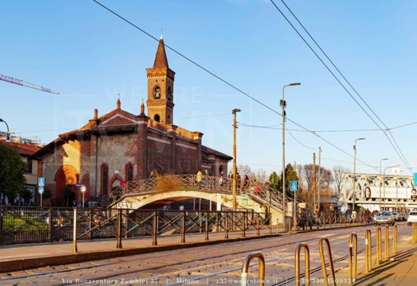 appartamento in vendita a Milano in zona Barona