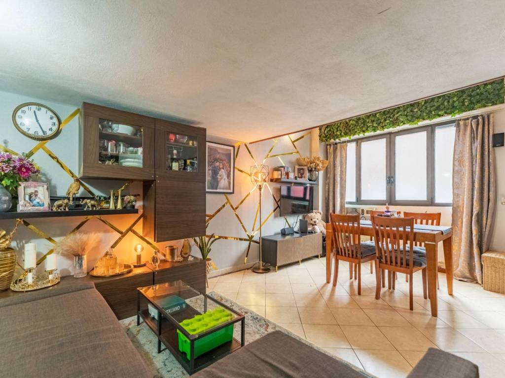 appartamento in vendita a Milano in zona Gorla