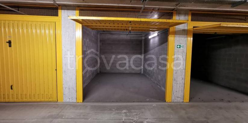 casa indipendente in vendita a Milano in zona Dergano