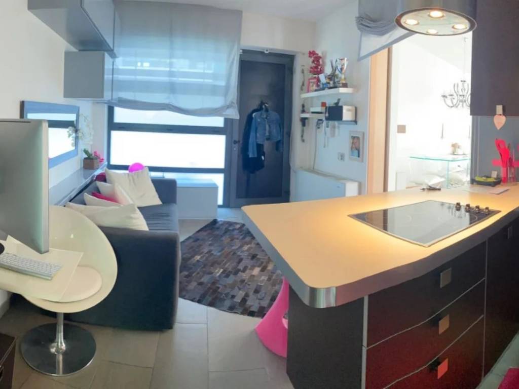 appartamento in vendita a Milano in zona Restocco Maroni