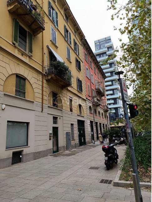 appartamento in vendita a Milano in zona Porta Nuova