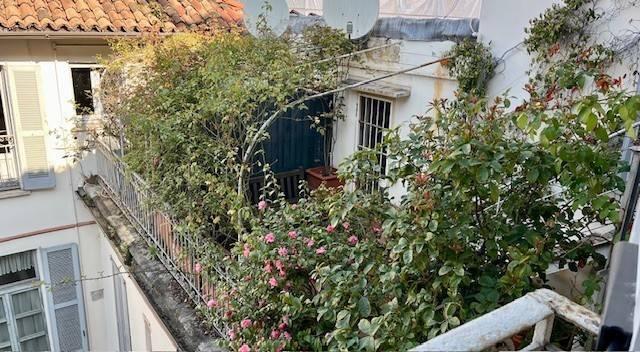 appartamento in vendita a Milano in zona Cadorna
