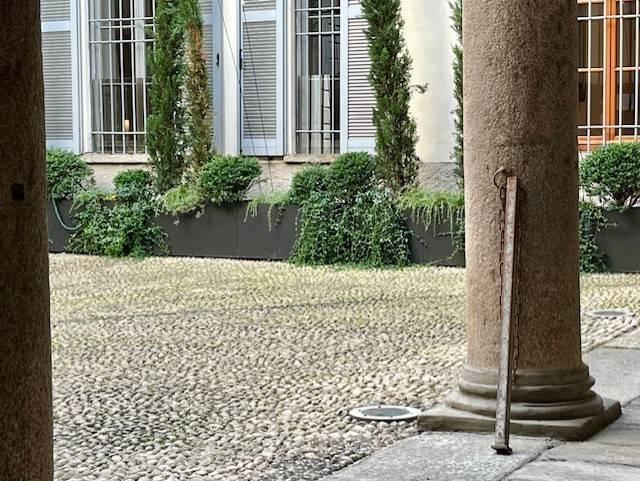 appartamento in vendita a Milano in zona Cadorna