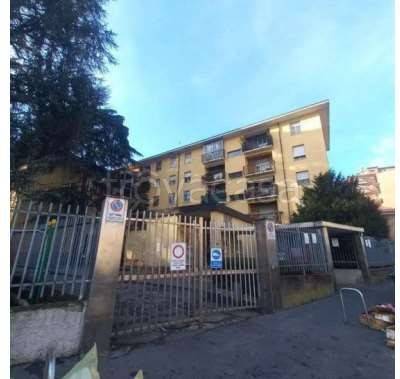 appartamento in vendita a Milano in zona Baggio