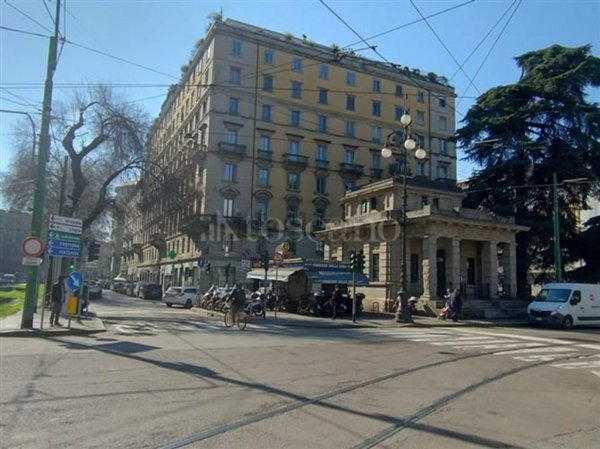 appartamento in vendita a Milano in zona Cinque Giornate