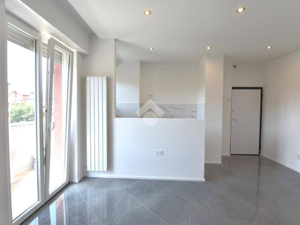appartamento in vendita a Milano in zona Forlanini