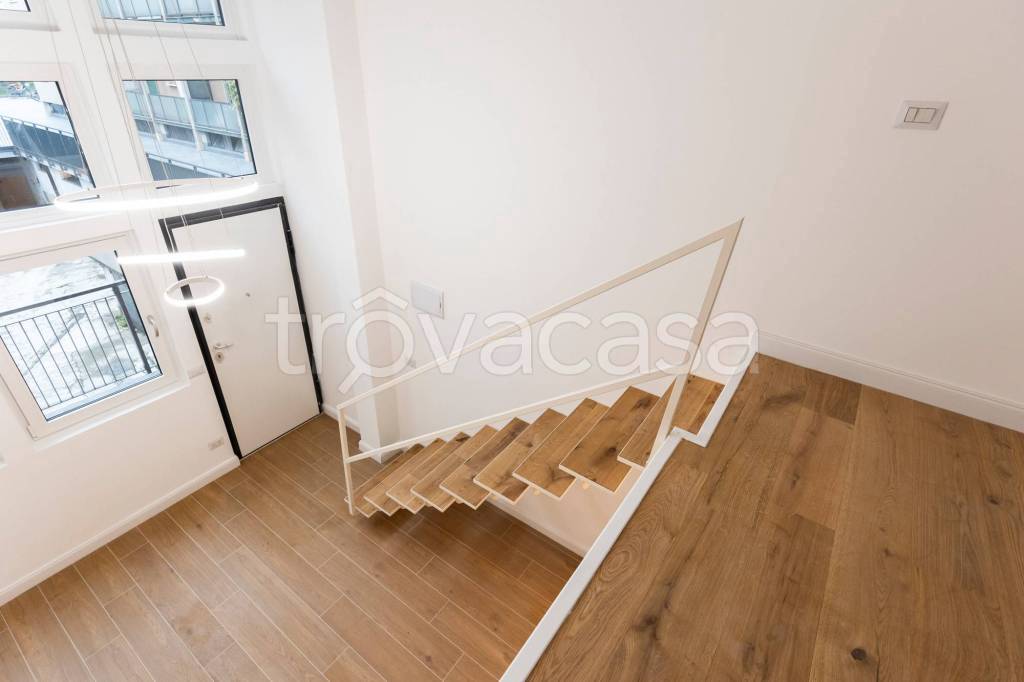 appartamento in vendita a Milano in zona Cascina dei Pomi