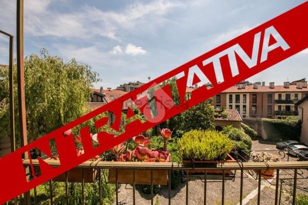 appartamento in vendita a Milano in zona Porta Genova