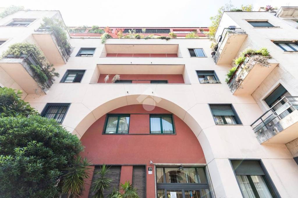 appartamento in vendita a Milano in zona Loreto