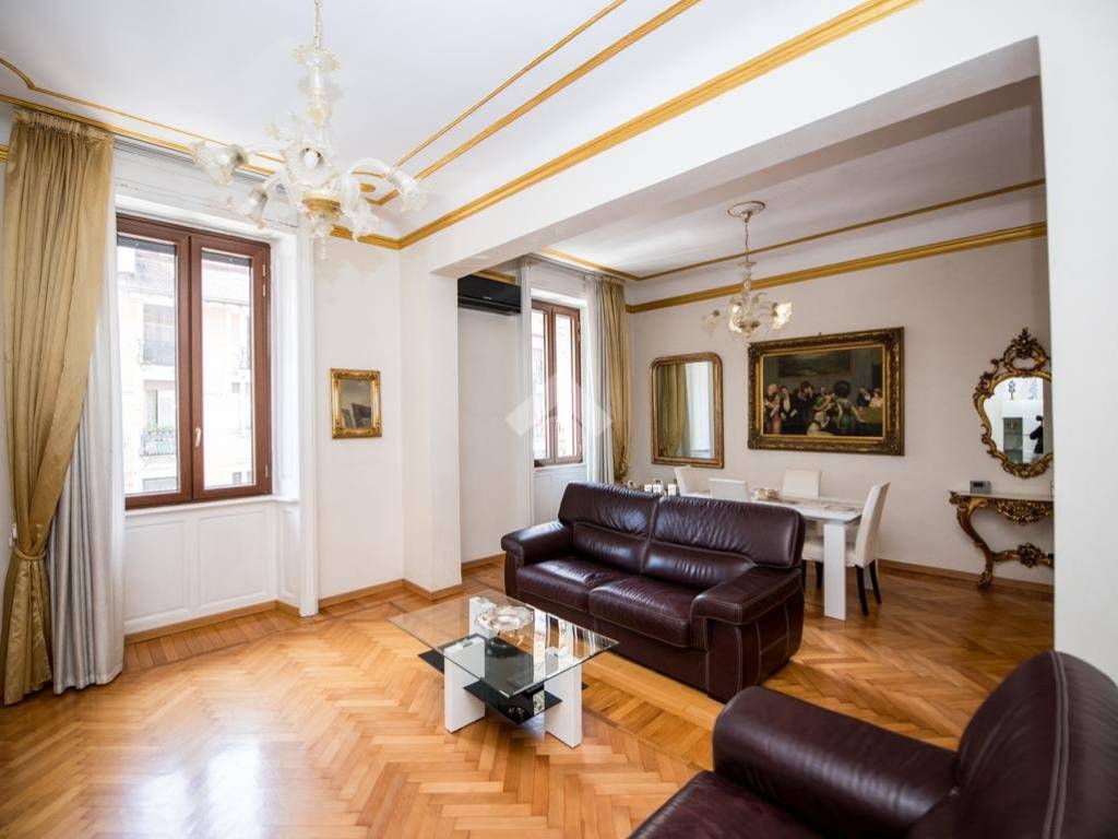 appartamento in vendita a Milano in zona Città Studi