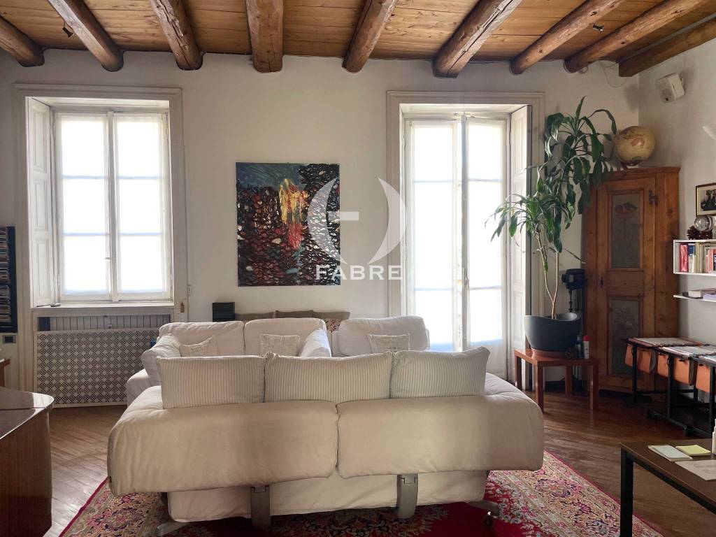 appartamento in vendita a Milano in zona Porta Garibaldi