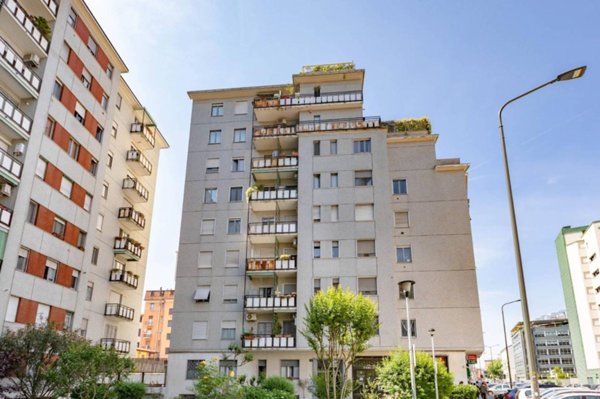 appartamento in vendita a Milano in zona Piazzale Lodi