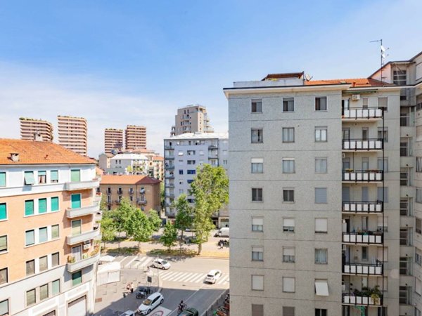 appartamento in vendita a Milano in zona Rogoredo