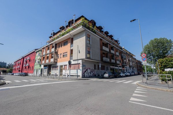 locale commerciale in vendita a Milano in zona Bocconi