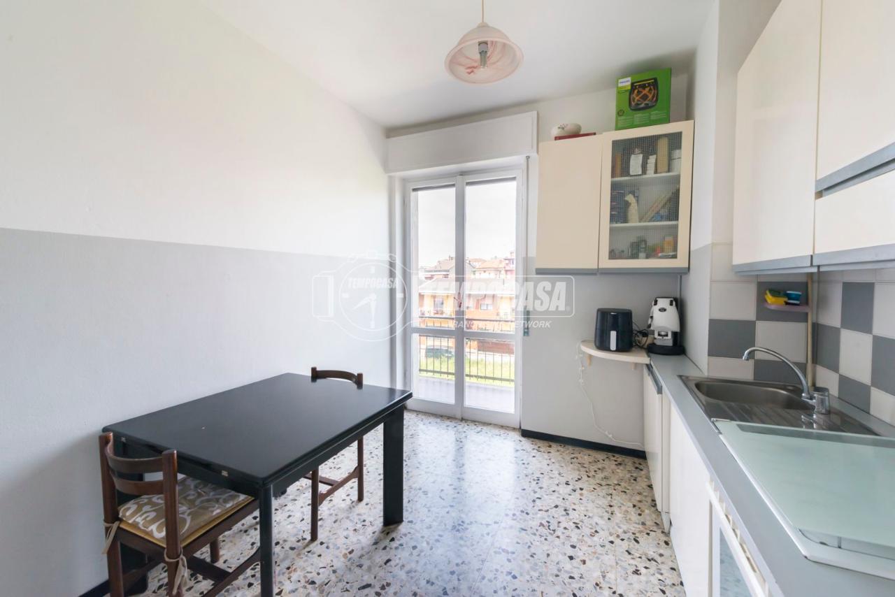 appartamento in vendita a Milano in zona Crescenzago