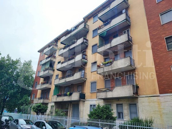 appartamento in vendita a Milano in zona Ortica