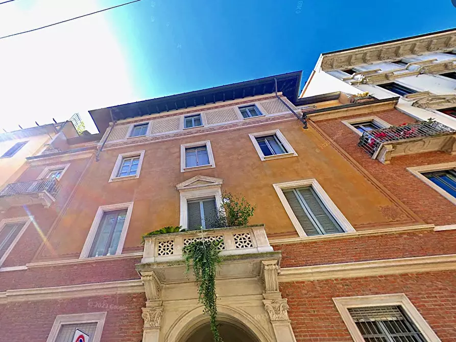 casa indipendente in vendita a Milano in zona Sant'Ambrogio