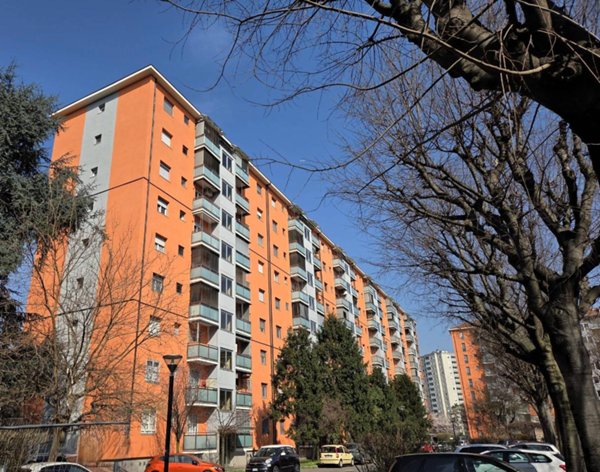 appartamento in vendita a Milano in zona Gallaratese
