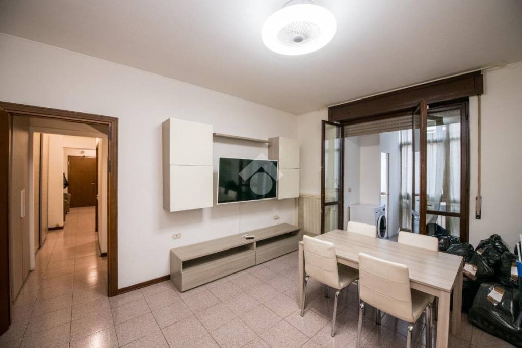 appartamento in vendita a Milano in zona Porta Vittoria