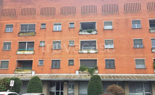 appartamento in vendita a Milano in zona Barona
