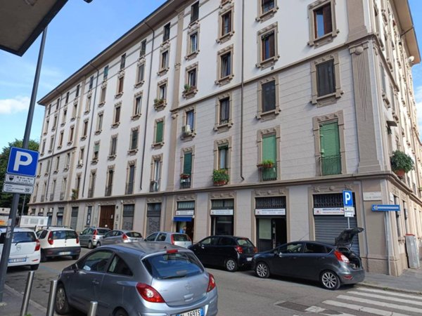 appartamento in vendita a Milano in zona Corvetto