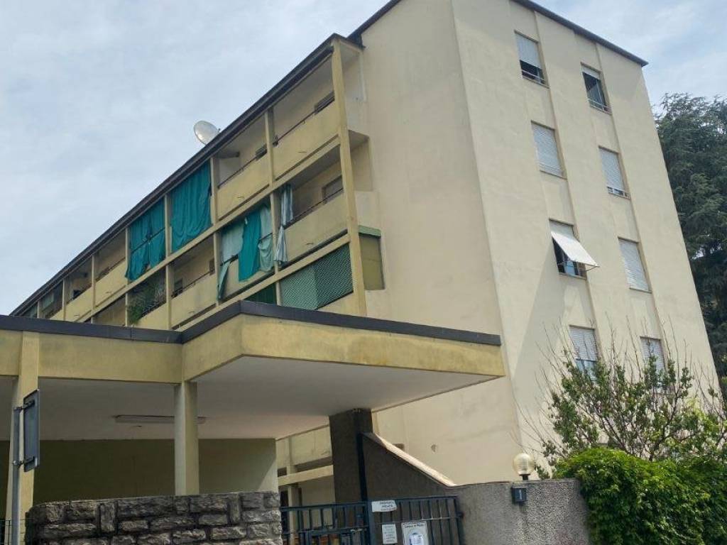 appartamento in vendita a Milano in zona Niguarda