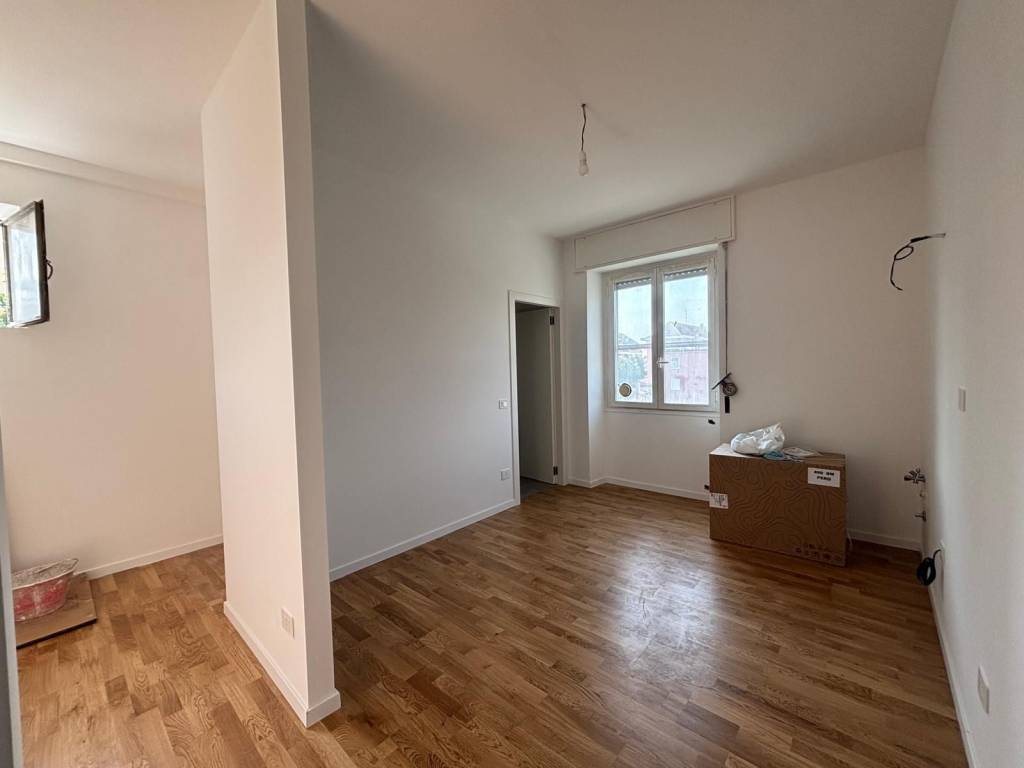 appartamento in vendita a Milano in zona Famagosta