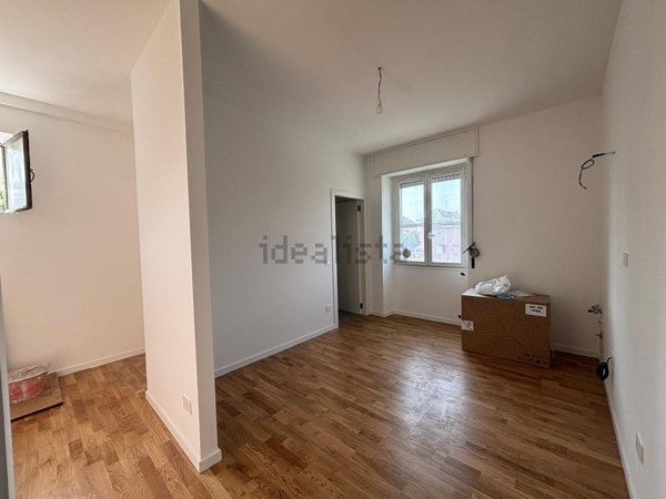 appartamento in vendita a Milano in zona Famagosta