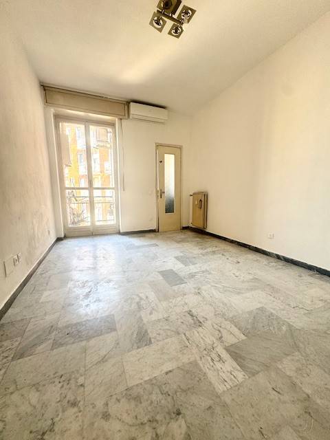 appartamento in vendita a Milano in zona Barona