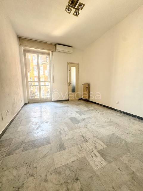 appartamento in vendita a Milano in zona Barona