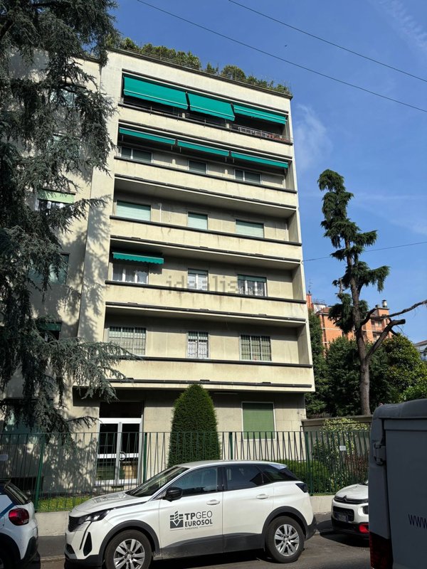 appartamento in vendita a Milano in zona Città Studi
