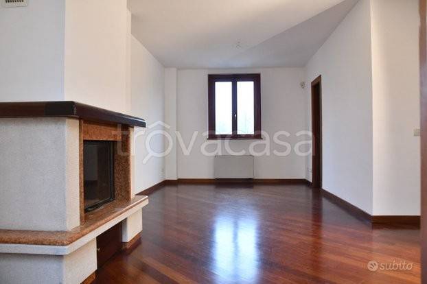 appartamento in vendita a Milano in zona Vigentino