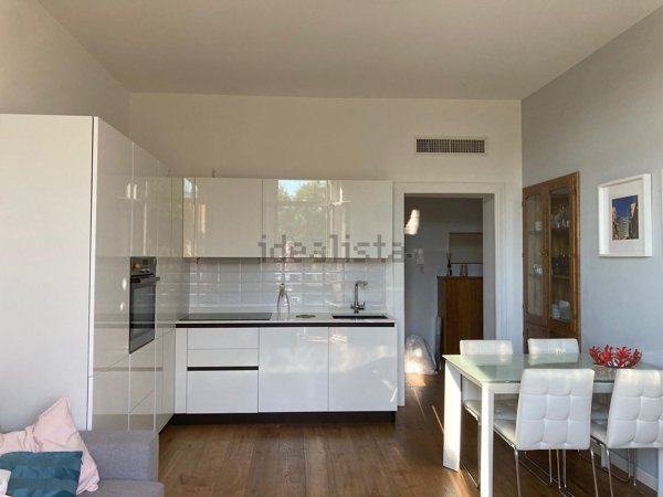 appartamento in vendita a Milano in zona Vigentino
