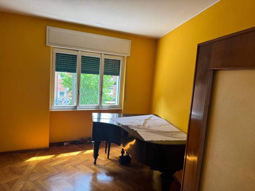 appartamento in vendita a Milano in zona Stadera
