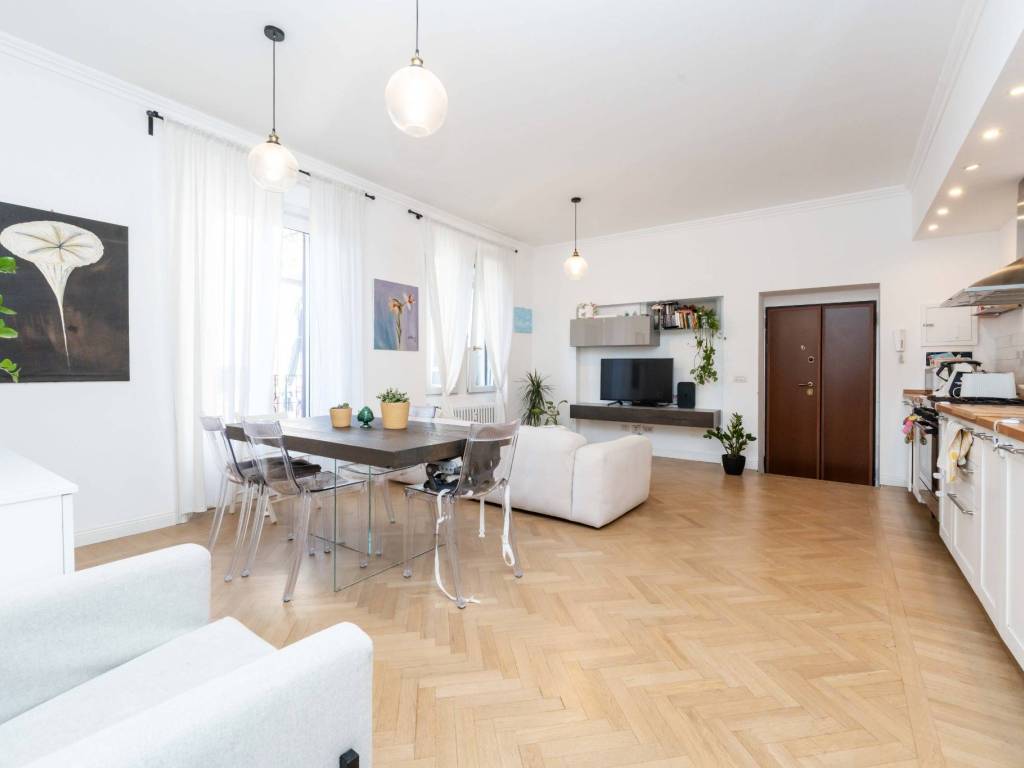 appartamento in vendita a Milano in zona Trenno