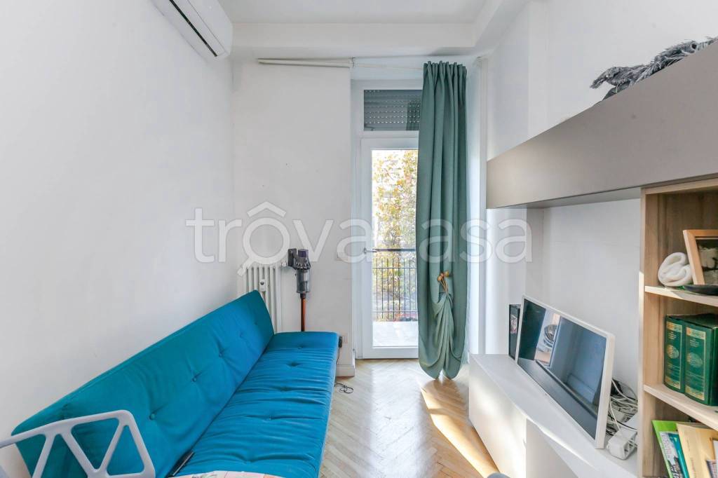 appartamento in vendita a Milano in zona Loreto