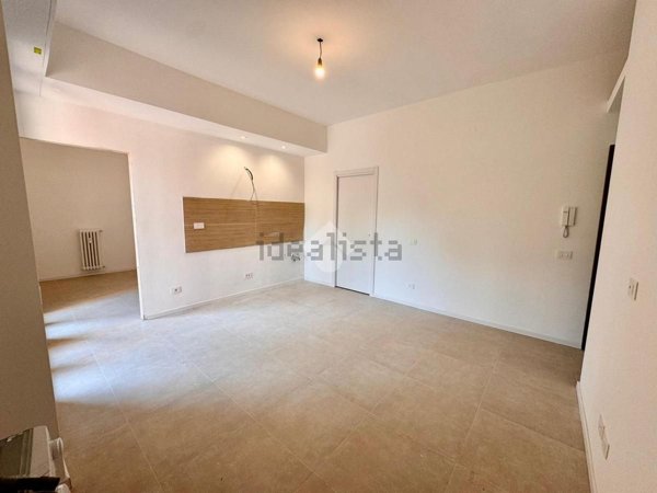appartamento in vendita a Milano in zona Famagosta