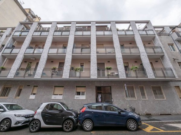 appartamento in vendita a Milano in zona Famagosta