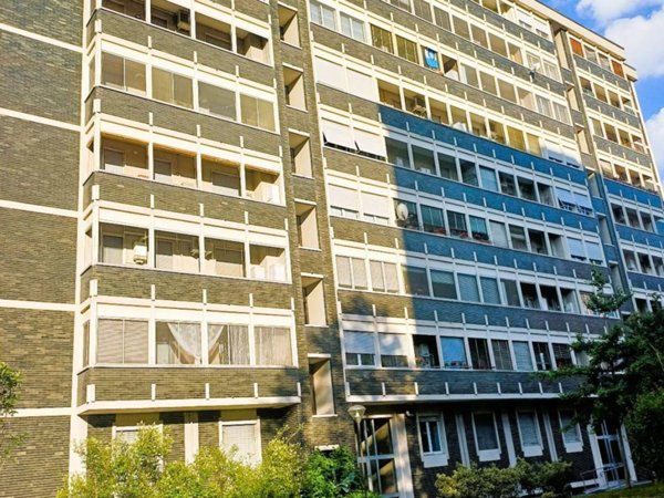 appartamento in vendita a Milano in zona Vigentino