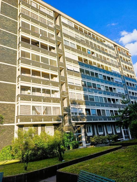 appartamento in vendita a Milano in zona Vigentino
