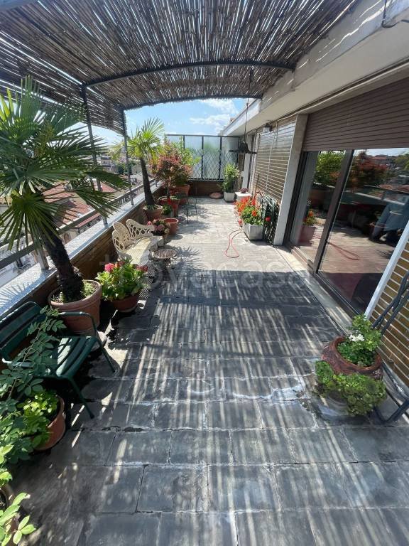 appartamento in vendita a Milano in zona Casoretto