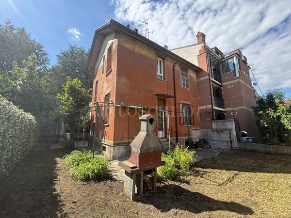 casa indipendente in vendita a Milano in zona Isola