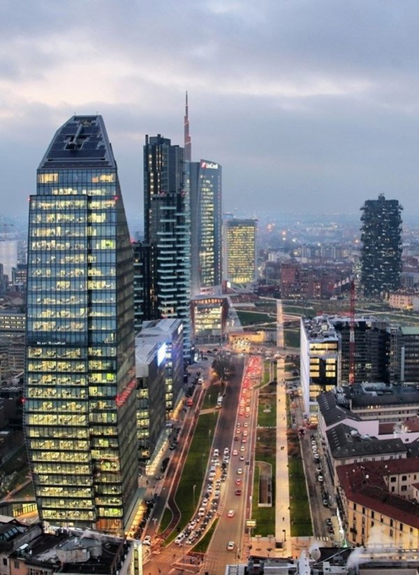 appartamento in vendita a Milano in zona Porta Garibaldi