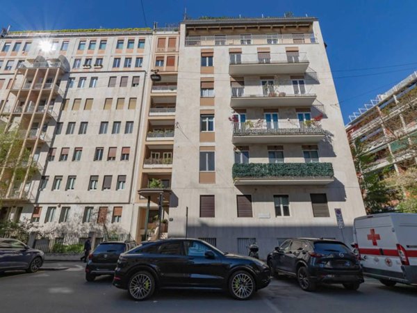 casa semindipendente in vendita a Milano