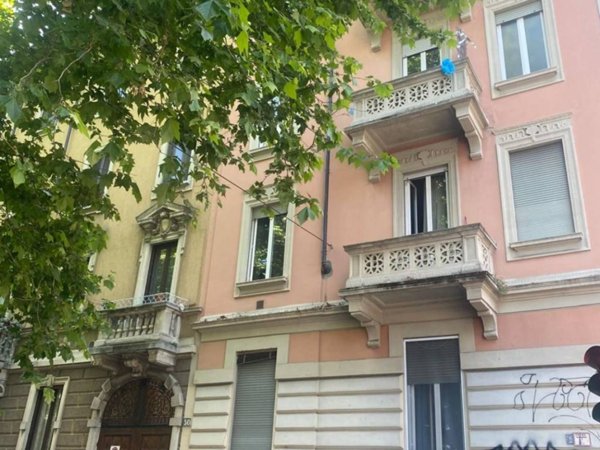appartamento in vendita a Milano in zona Bocconi