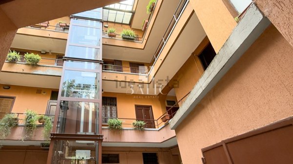 appartamento in vendita a Milano in zona Porta Venezia