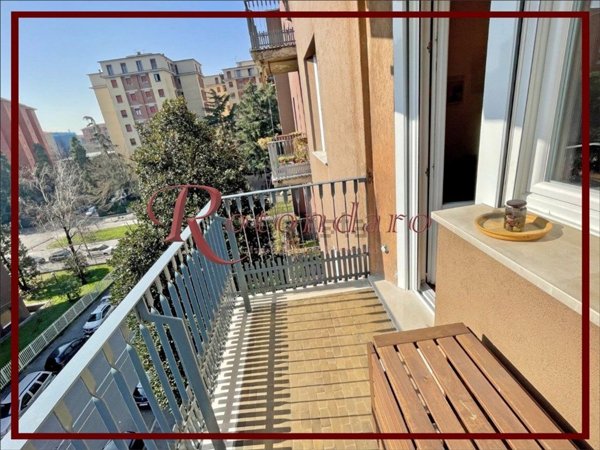 appartamento in vendita a Milano in zona Lorenteggio