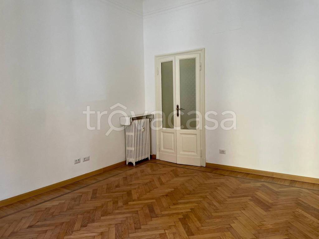 appartamento in vendita a Milano in zona Città Studi