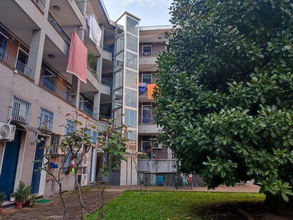 appartamento in vendita a Milano in zona Gorla