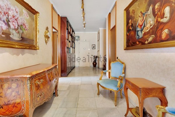 appartamento in vendita a Milano in zona Città Studi